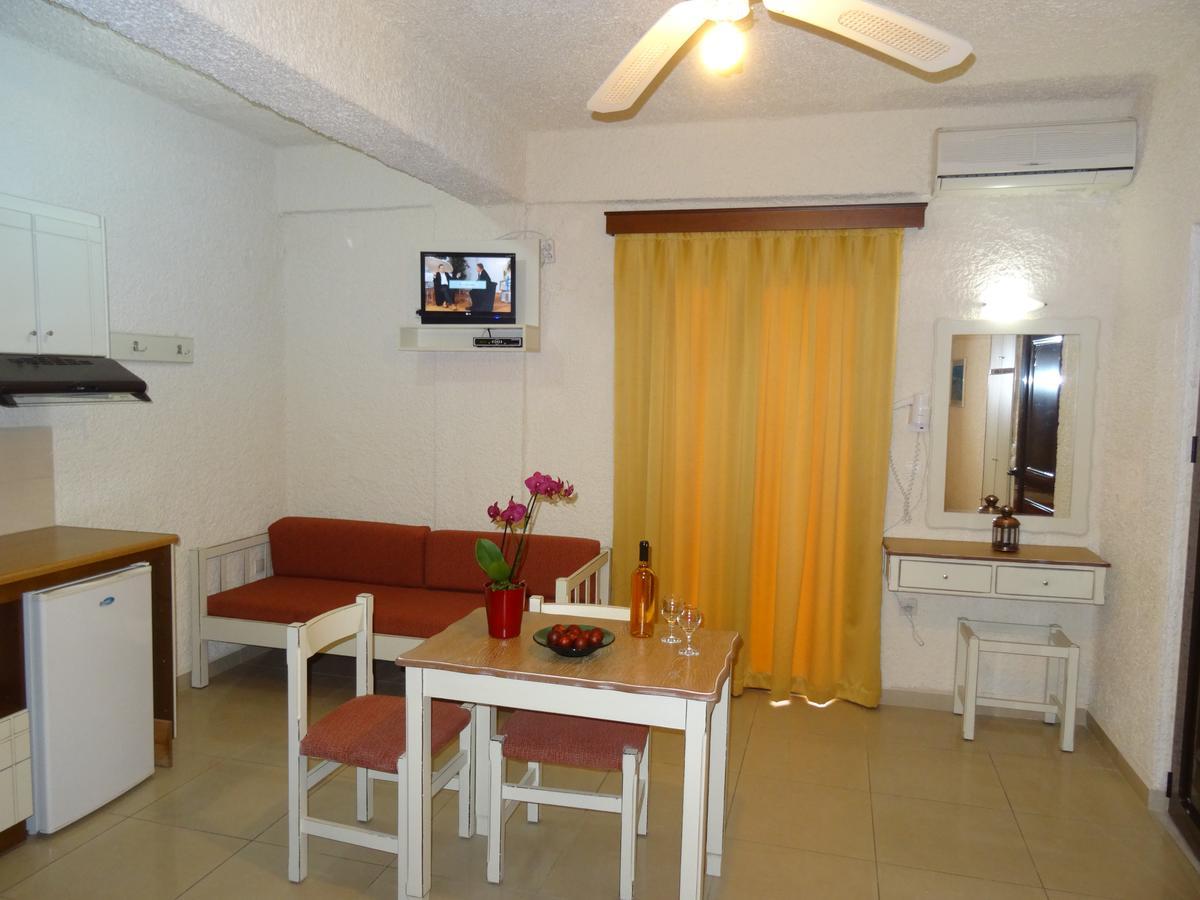 Lito Apartments Paleochora Exterior photo